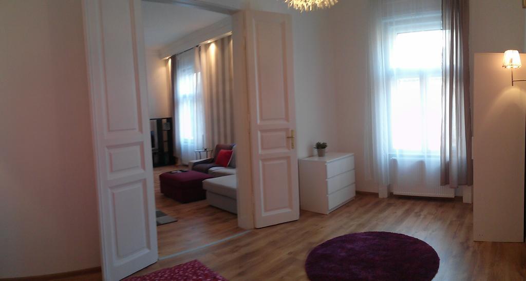 Ferienwohnung Downtown Rising Sun 104 Sq.M Budapest Exterior foto
